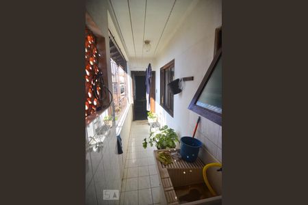 Casa à venda com 100m², 3 quartos e 2 vagasÁrea de serviço