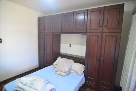Casa à venda com 100m², 3 quartos e 2 vagasQuarto 2