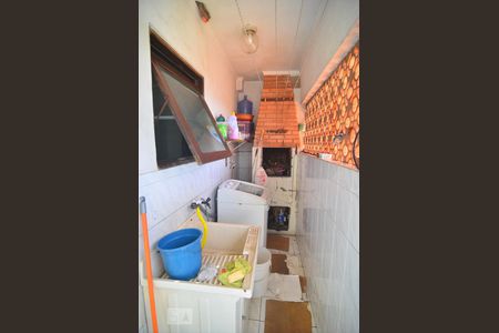 Casa à venda com 100m², 3 quartos e 2 vagasÁrea de serviço