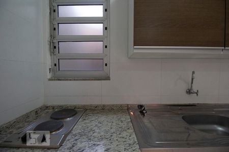 Cozinha de kitnet/studio para alugar com 1 quarto, 53m² em Saco dos Limões, Florianópolis