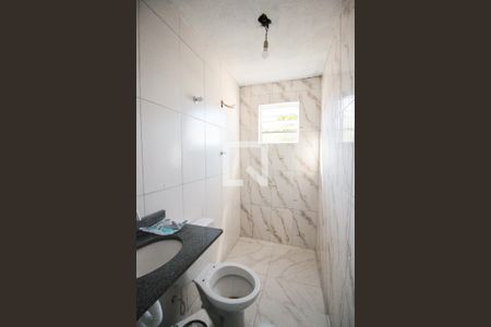 Banheiro de casa para alugar com 1 quarto, 50m² em Vila Nova Curuçá, São Paulo