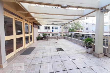 Studio à venda com 42m², 1 quarto e sem vagaÁrea comum - Salão de festas