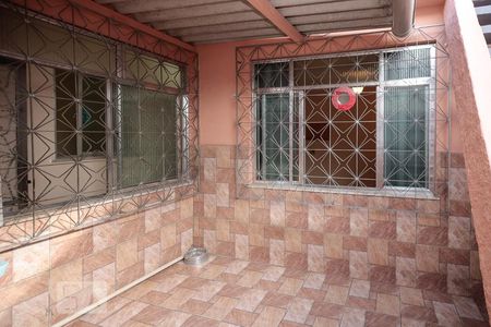 Casa à venda com 108m², 3 quartos e sem vaga Casa à venda com 108m², 3 quartos e sem vagaHall de Acesso terraço - Área de serviço