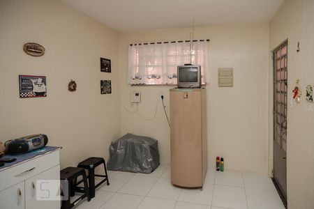 Casa à venda com 108m², 3 quartos e sem vaga Casa à venda com 108m², 3 quartos e sem vagaCozinha