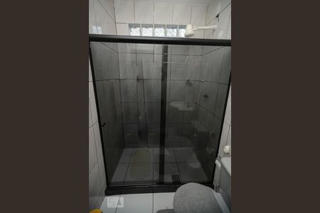 Casa à venda com 108m², 3 quartos e sem vaga Casa à venda com 108m², 3 quartos e sem vagaBanheiro 2