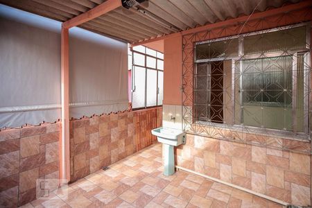 Casa à venda com 108m², 3 quartos e sem vaga Casa à venda com 108m², 3 quartos e sem vagaHall de Acesso terraço - Área de serviço