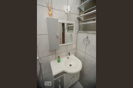 Casa à venda com 108m², 3 quartos e sem vaga Casa à venda com 108m², 3 quartos e sem vagaBanheiro 2