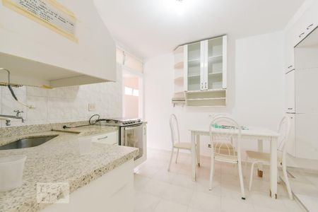 Apartamento à venda com 80m², 2 quartos e 1 vaga Apartamento à venda com 80m², 2 quartos e 1 vagaCozinha