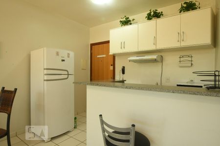 Cozinha de kitnet/studio para alugar com 1 quarto, 33m² em Octogonal, Brasília