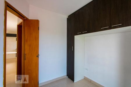 Quarto 2 de apartamento para alugar com 2 quartos, 55m² em Parque Erasmo Assunção, Santo André