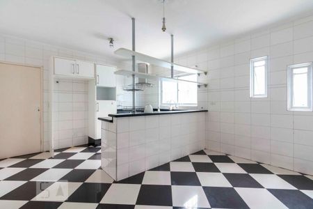 Casa à venda com 380m², 3 quartos e 4 vagas Casa à venda com 380m², 3 quartos e 4 vagasCopa