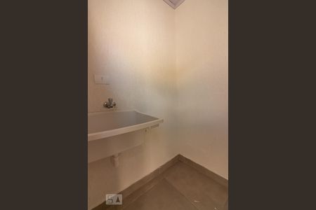 Casa para alugar com 60m², 2 quartos e sem vagaÁrea de Serviço 