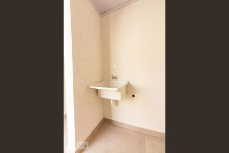 Casa para alugar com 60m², 2 quartos e sem vagaÁrea de Serviço 