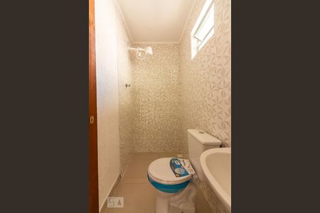 Casa para alugar com 60m², 2 quartos e sem vagaBanheiro