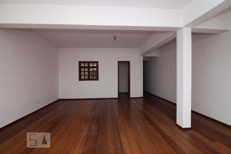 Casa à venda com 440m², 4 quartos e 2 vagasQuarto 2