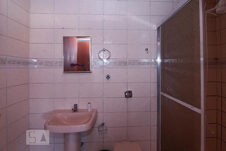 Casa à venda com 440m², 4 quartos e 2 vagasBanheiro