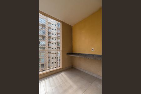 Varanda da Sala de apartamento para alugar com 3 quartos, 80m² em Jardim Tupanci, Barueri