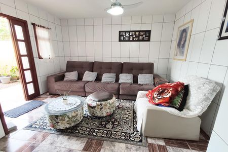 Sala de Estar de casa à venda com 4 quartos, 198m² em Feitoria, São Leopoldo