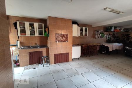 Casa à venda com 198m², 4 quartos e 2 vagasGaragem