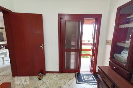 Casa à venda com 198m², 4 quartos e 2 vagasCorredor