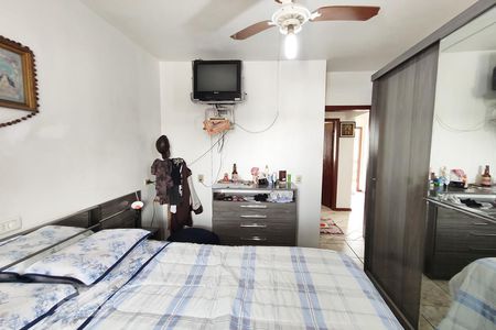 Casa à venda com 198m², 4 quartos e 2 vagasQuarto 3