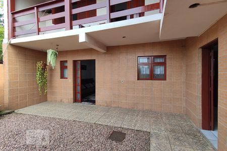 Casa à venda com 198m², 4 quartos e 2 vagasFachada