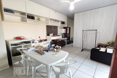 Casa à venda com 198m², 4 quartos e 2 vagasCopa