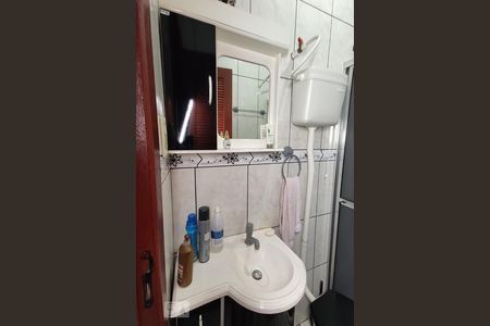 Casa à venda com 198m², 4 quartos e 2 vagasBanheiro 2