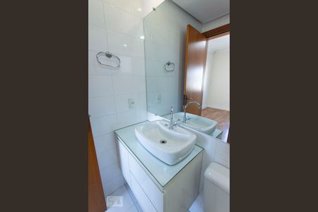 Banheiro da Suíte de apartamento à venda com 3 quartos, 75m² em Partenon, Porto Alegre