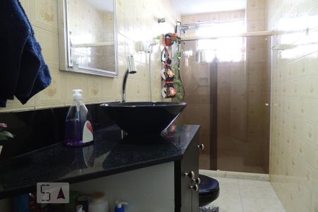 Apartamento à venda com 82m², 2 quartos e 1 vaga Apartamento à venda com 82m², 2 quartos e 1 vagaBanheiro Social