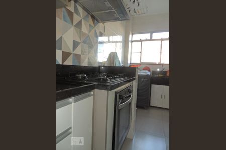 Apartamento à venda com 82m², 2 quartos e 1 vagaCozinha e Área de ServiçoCozinha