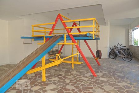 Apartamento à venda com 82m², 2 quartos e 1 vaga Apartamento à venda com 82m², 2 quartos e 1 vagaÁrea Comum - Playground