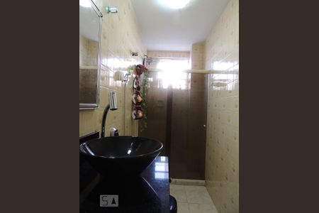 Apartamento à venda com 82m², 2 quartos e 1 vagaBanheiro Social