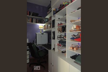 Apartamento à venda com 82m², 2 quartos e 1 vagaEscritório