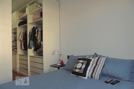 Apartamento à venda com 82m², 2 quartos e 1 vaga Apartamento à venda com 82m², 2 quartos e 1 vagaCloset do quarto 1