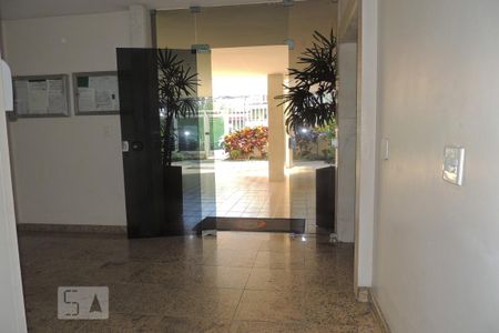 Apartamento à venda com 82m², 2 quartos e 1 vaga Apartamento à venda com 82m², 2 quartos e 1 vagaHall de Entrada