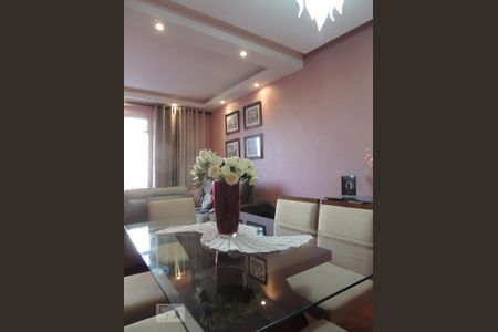 Apartamento à venda com 82m², 2 quartos e 1 vagaSala