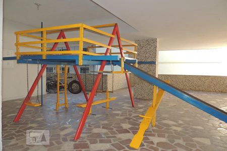 Apartamento à venda com 82m², 2 quartos e 1 vaga Apartamento à venda com 82m², 2 quartos e 1 vagaÁrea Comum - Playground