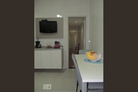 Apartamento à venda com 82m², 2 quartos e 1 vagaCopa
