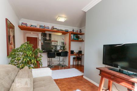 Sala  de apartamento à venda com 3 quartos, 66m² em Alto de Pinheiros, São Paulo