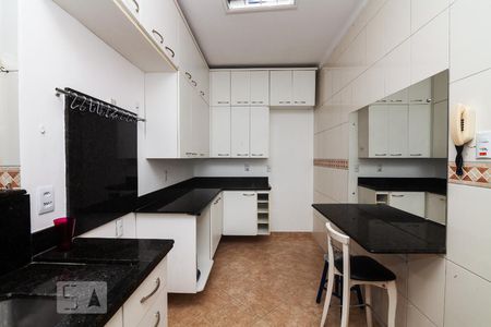 Detalhe cozinha de apartamento à venda com 3 quartos, 96m² em Menino Deus, Porto Alegre