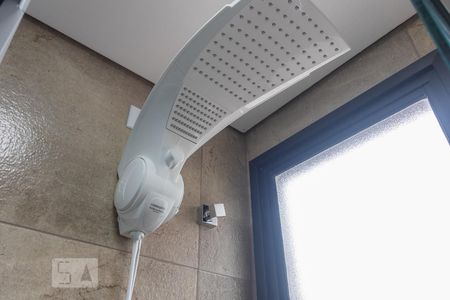 Apartamento à venda com 58m², 2 quartos e 1 vagaChuveiro