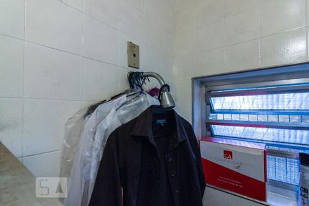 Casa à venda com 270m², 3 quartos e 4 vagasBanheiro Suite