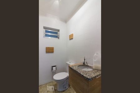 Casa à venda com 270m², 3 quartos e 4 vagasLavabo Garagem