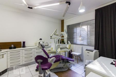 Casa à venda com 270m², 3 quartos e 4 vagasSuite