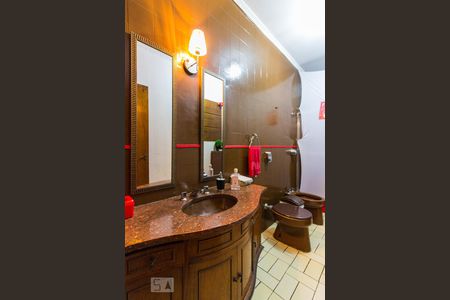 Casa à venda com 270m², 3 quartos e 4 vagasBanheiro 1