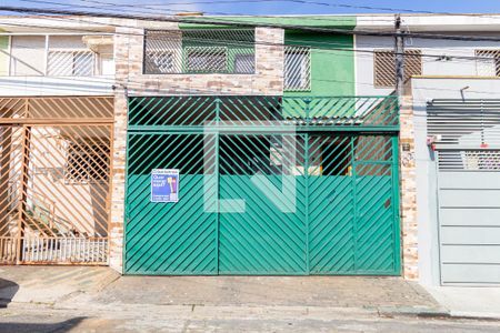 Casa à venda com 115m², 3 quartos e 1 vagaFachada