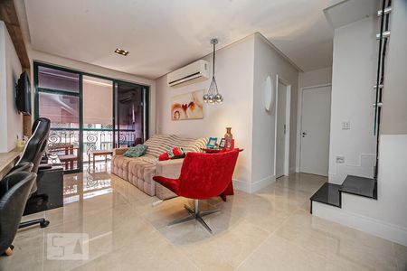 Sala de Apartamento com 3 quartos, 180m² Santa Rosa 