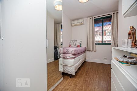 Quarto 1 de apartamento à venda com 3 quartos, 180m² em Pe Pequeno, Niterói