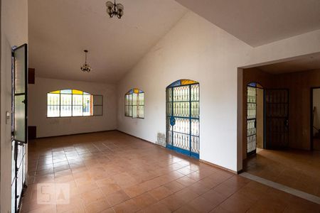 Sala de Casa com 6 quartos, 300m² Campo Grande